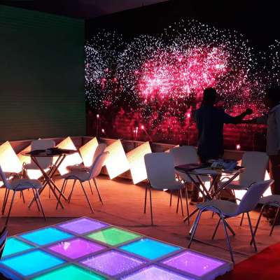 2020 New product Fashion Outdoor furniture color change by touch LED Matrix stage Light  suit for Garden