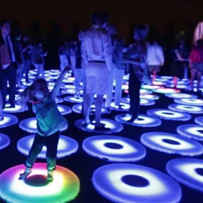 2020 Hot New Design Waterpoof Cheap Modern Portable Lighting Interactive Cheap 16 Colors Led Stage Lights India Price